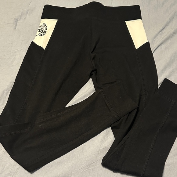 Black and White Leggings - Picture 3 of 5